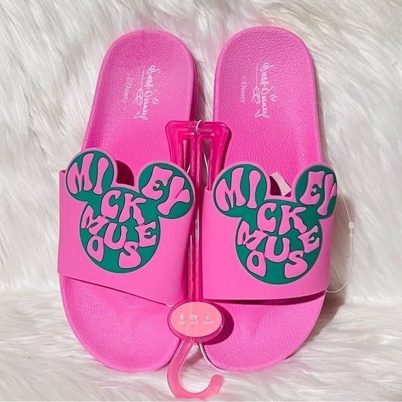 Mickey Mouse Sandals - Picture 3 of 4